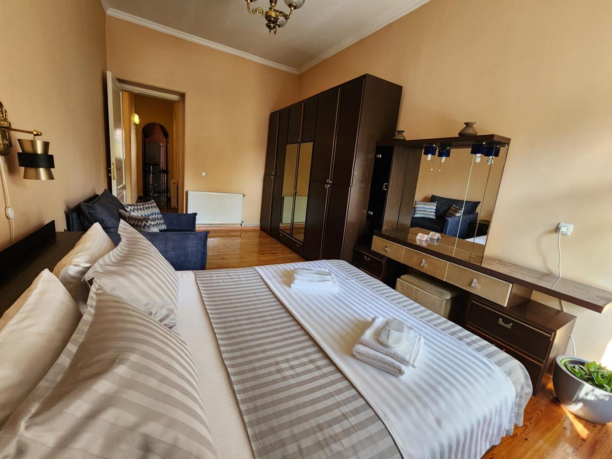 Riverside Baratashvili Apartment 第比利斯 外观 照片